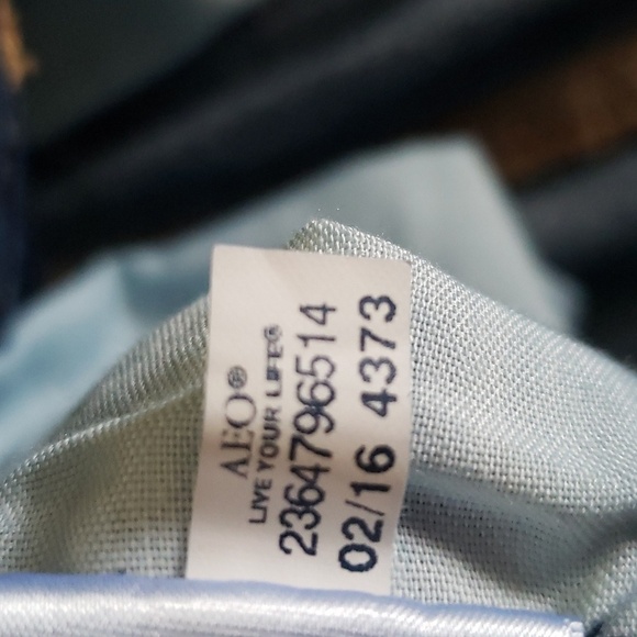 American Eagle Outfitters Jean Shorts Dark Wash Midi AEO Denim Frayed Raw Hem 4 - Picture 9 of 13